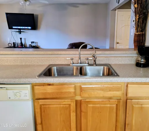 $1,075 | 5080 Gautier Vancleave Road, Unit E7, Gautier, MS 39553