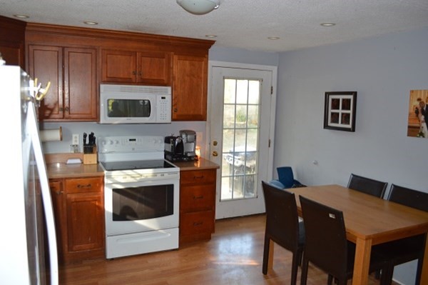8 Dana Lane Wareham, MA 02538 - Photo 8 of 22