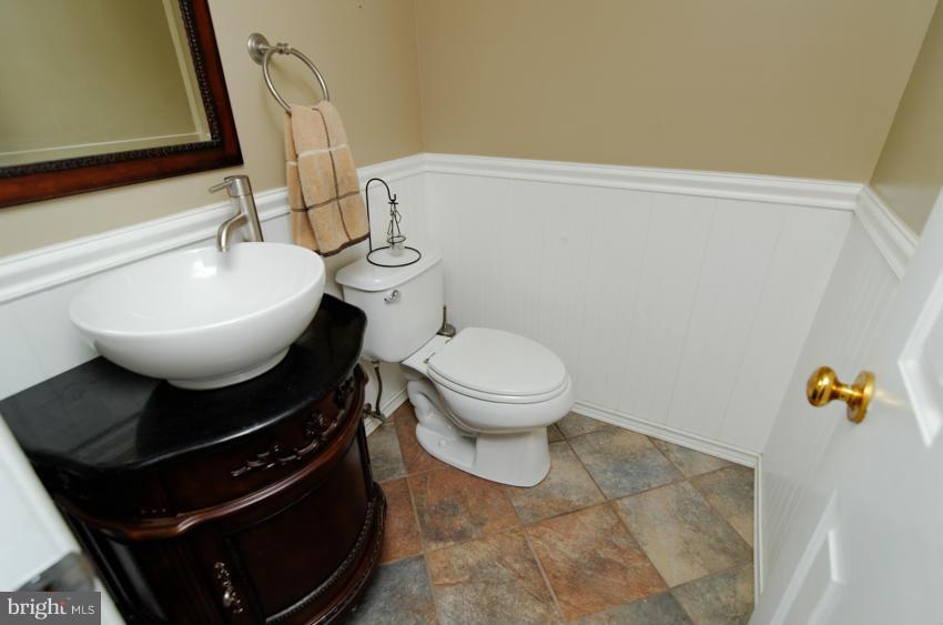 2721 Jones Road Dunkirk, MD 20754 - Photo 8 of 30 renovated 1/2 Bath off foyer