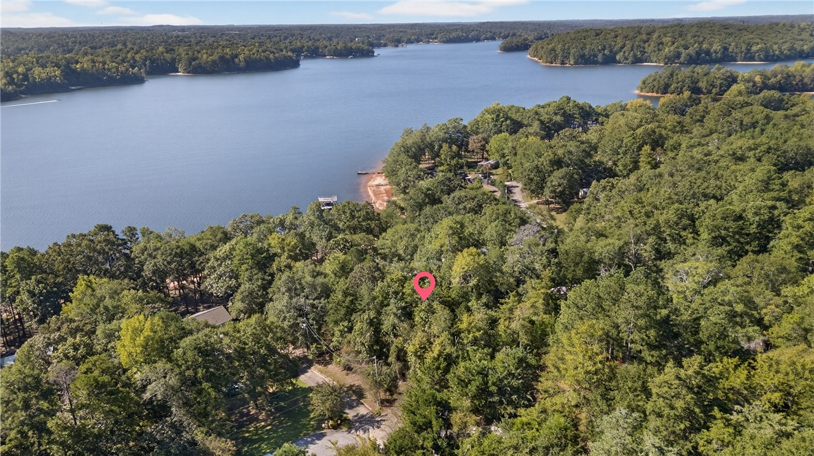 257 Riverlake Road Fair Play, SC 29643 - Photo 4 of 14