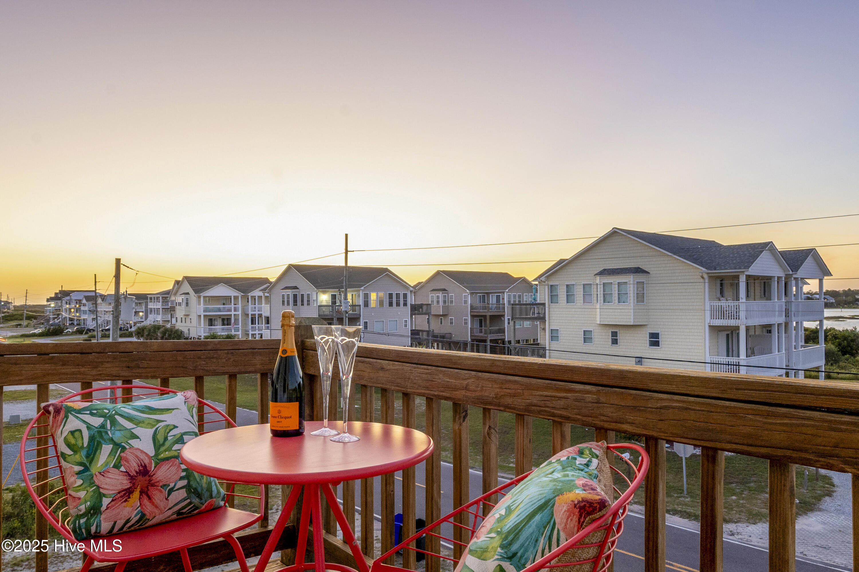 1282 New River Inlet Road North Topsail Beach, NC 28460 - Photo 5 of 54 IMG_6323