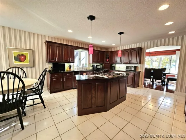 $1,199,900 | 2299 Standing Rock Road, Camdenton, MO 65020