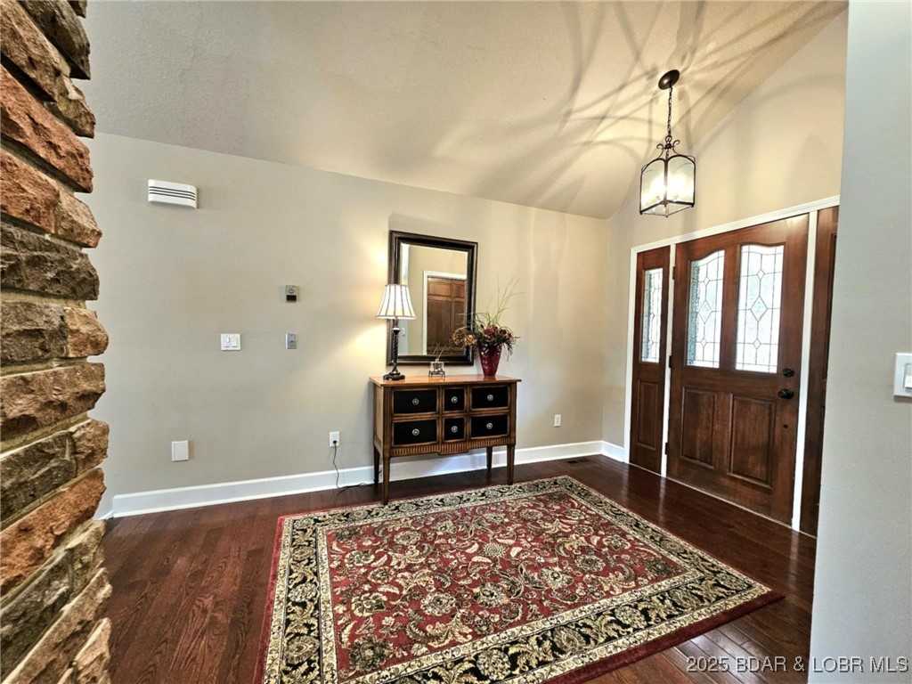 2299 Standing Rock Road Camdenton, MO 65020 - Photo 2 of 75 Foyer