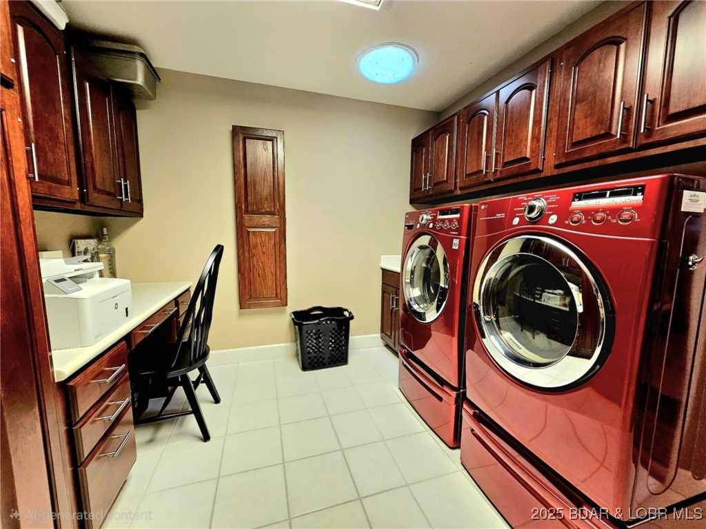 2299 Standing Rock Road Camdenton, MO 65020 - Photo 9 of 75 Mudroom/Office off of garage.