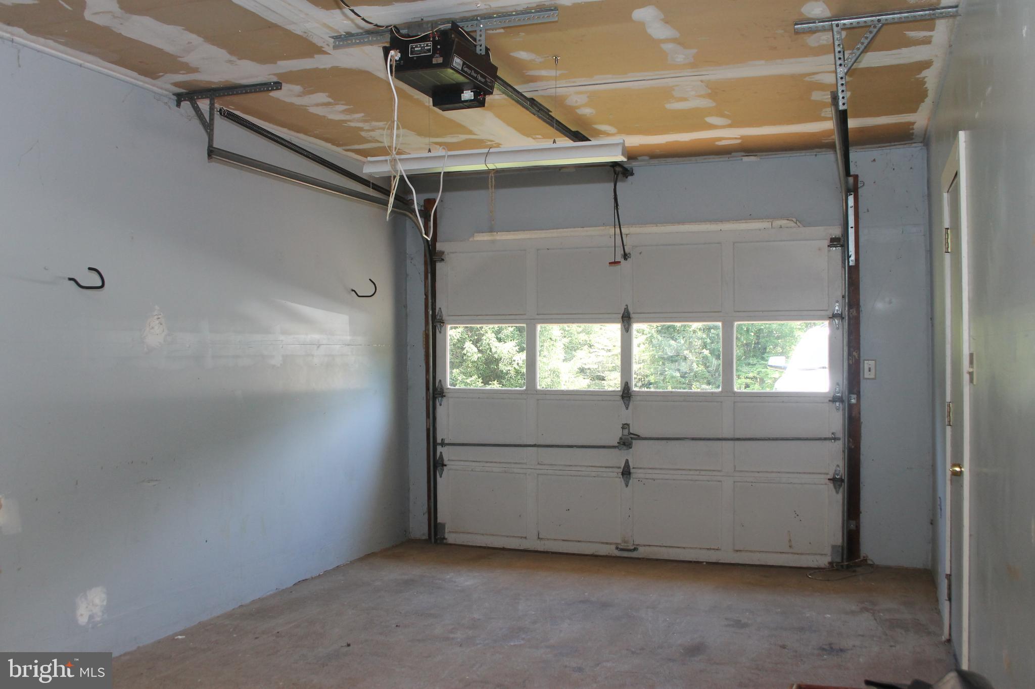 15407 Waterloo Road Amissville, VA 20106 - Photo 22 of 28 Garage with door opener