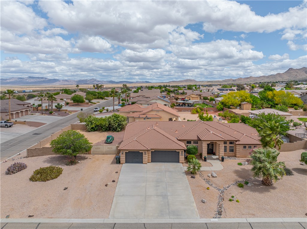 2940 Mountain Trail Road Kingman, AZ 86401 - Photo 38 of 53 an aerial view of multiple house