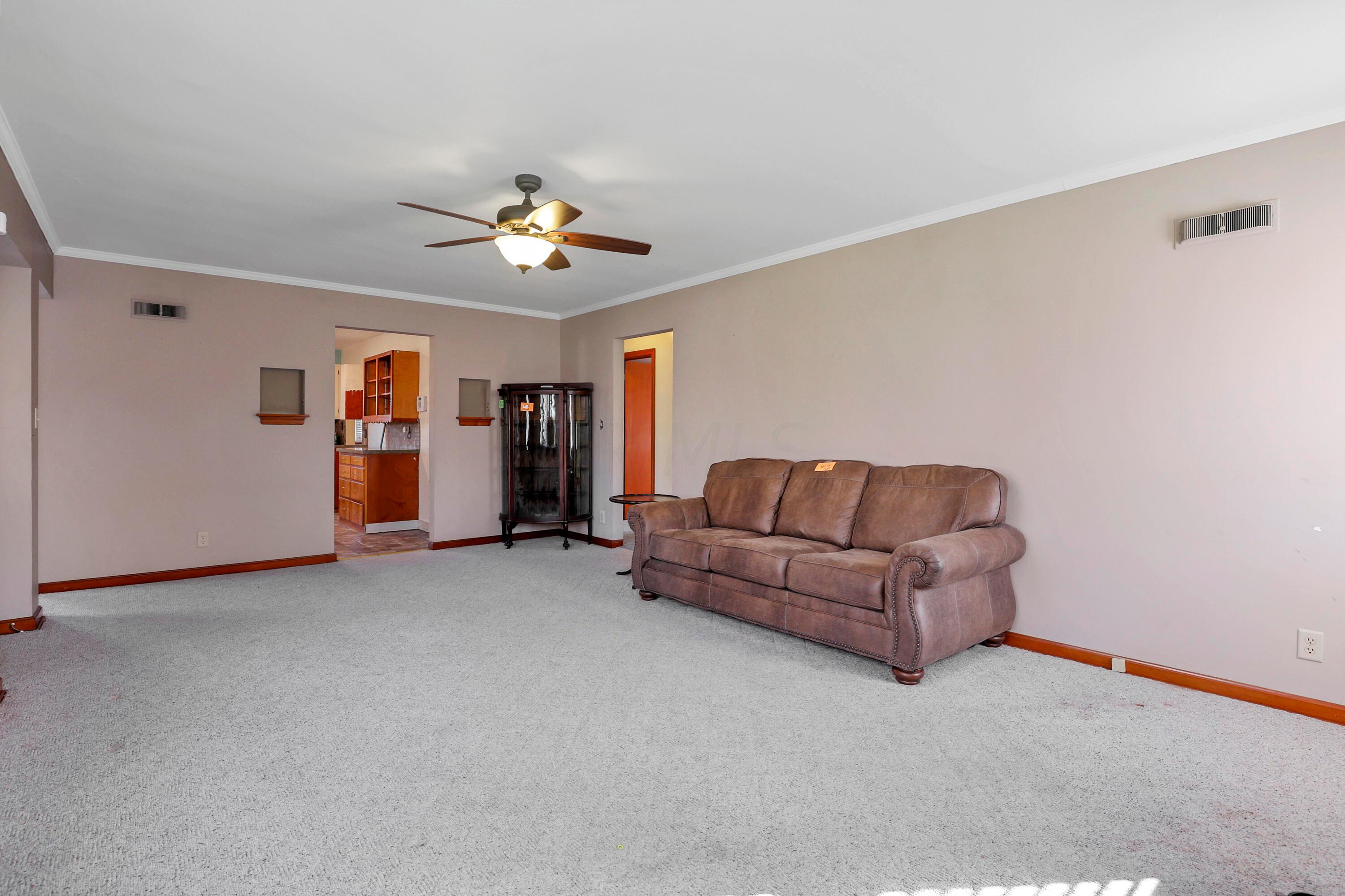 868 Pleasantville Road Lancaster, OH 43130 - Photo 20 of 63 0N4A0667