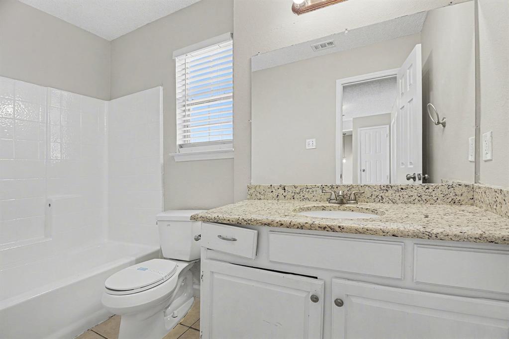 2102 Ridgecliff Drive Keller, TX 76248 - Photo 16 of 26