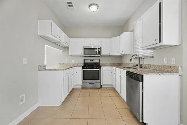 $338,000 | 2102 Ridgecliff Drive, Keller, TX 76248