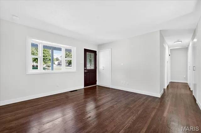 $199,500 | 1748 Spring Forest Lane, Hazelwood, MO 63042