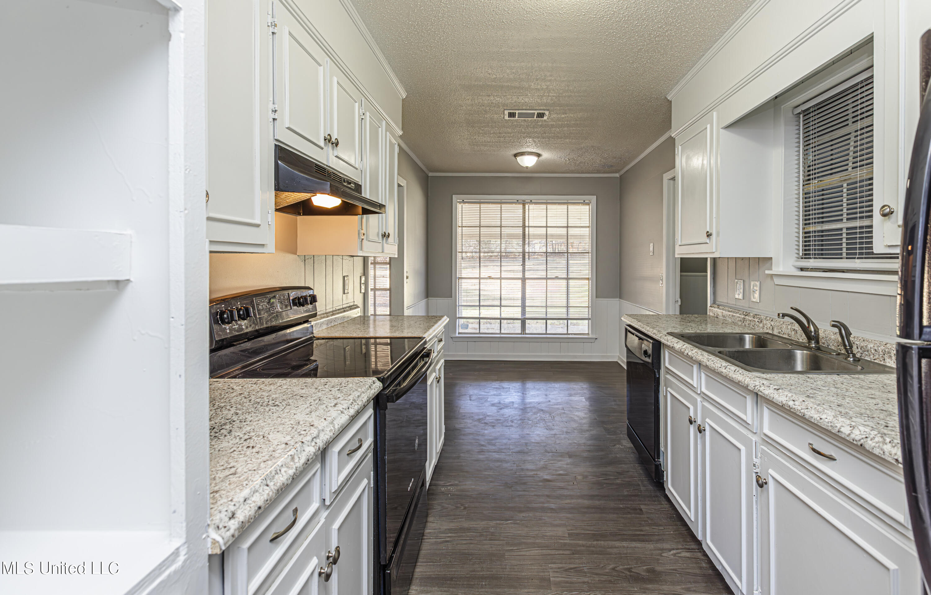 3867 Henderson Road Jackson, MS 39212 - Photo 7 of 28 1R4A6480-Enhanced-NR