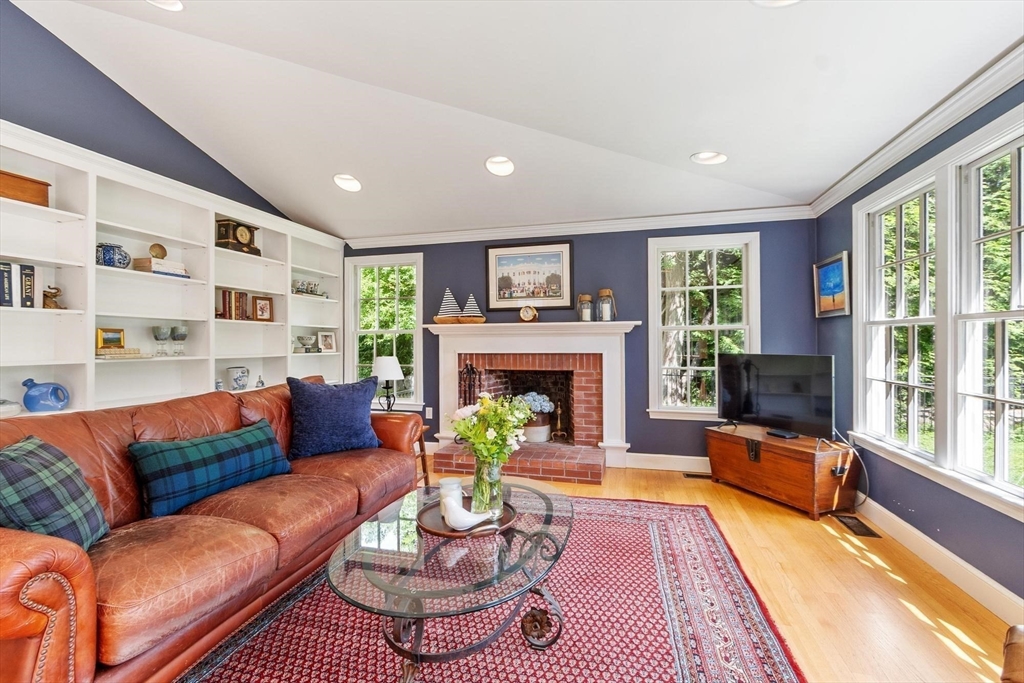13 Carmel Road Andover, MA 01810 - Photo 7 of 37