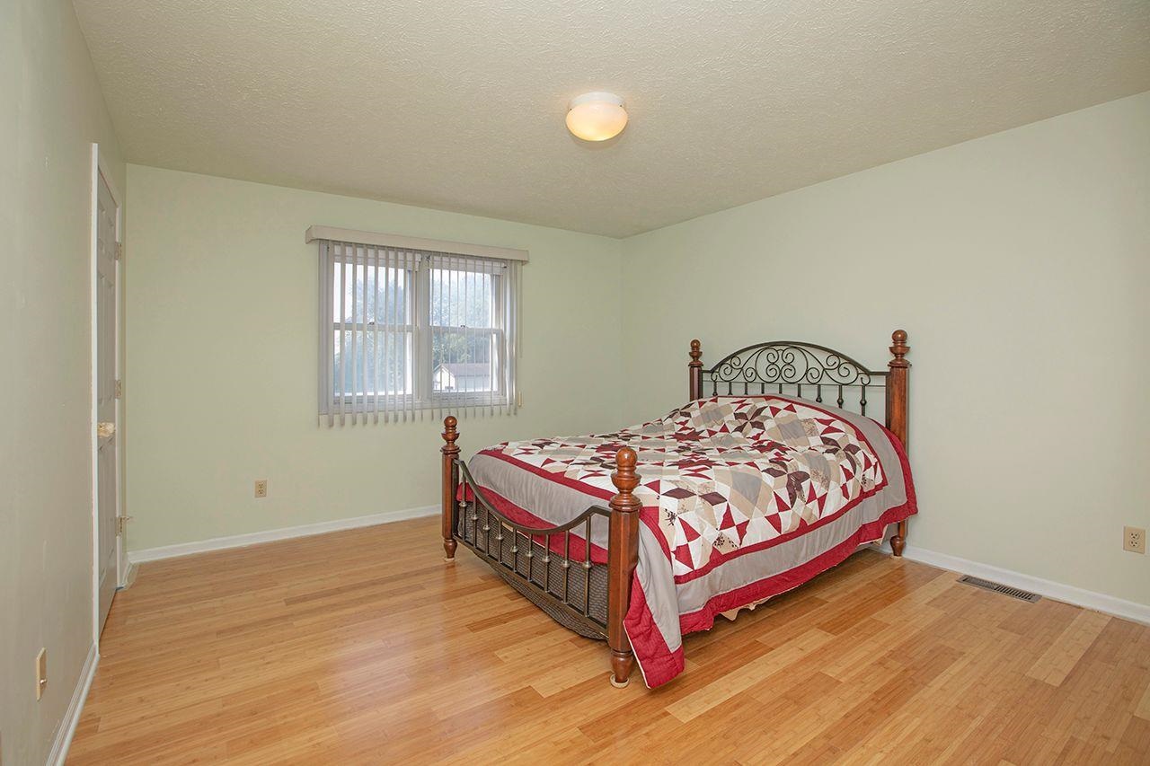 51945 Beech Road Granger, IN 46530 - Photo 18 of 30 Gallery Image 18