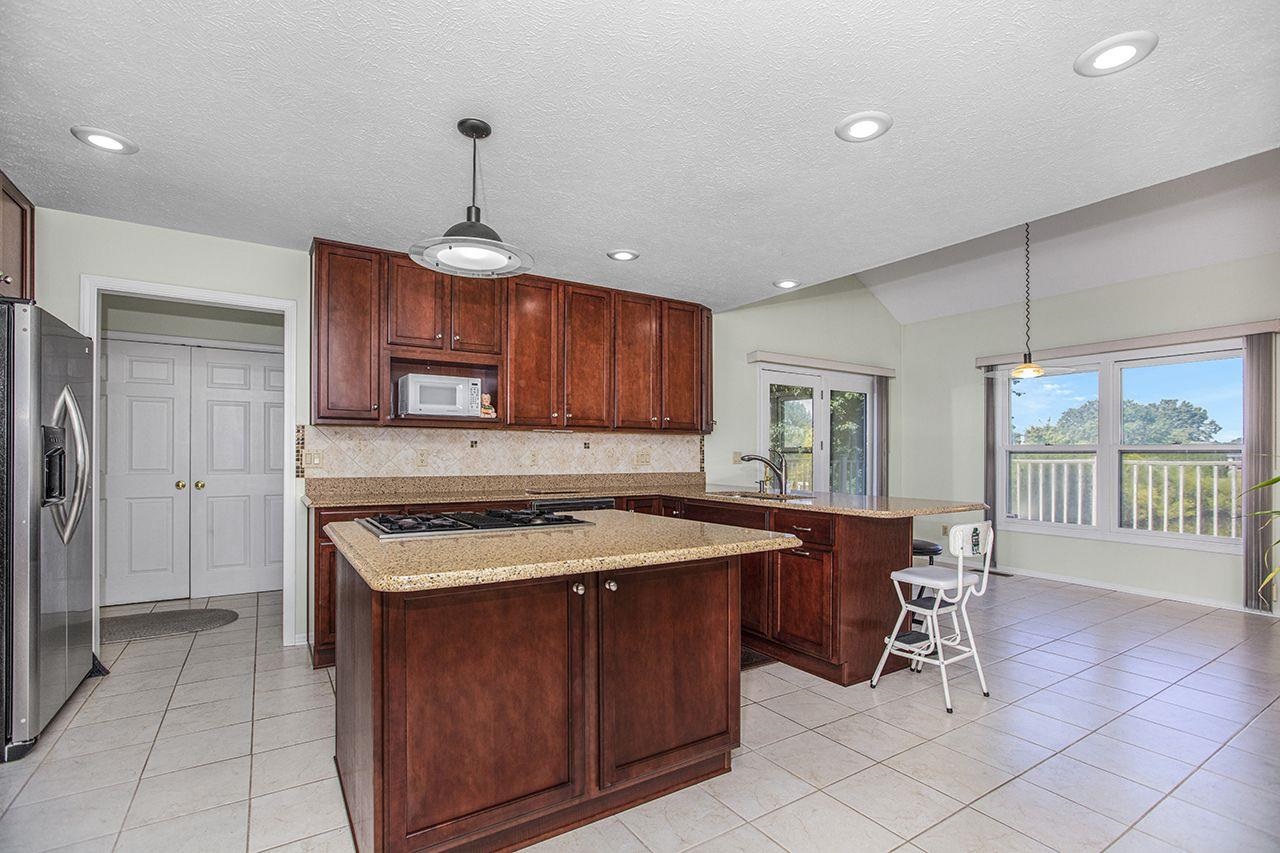 51945 Beech Road Granger, IN 46530 - Photo 9 of 30 Gallery Image 9