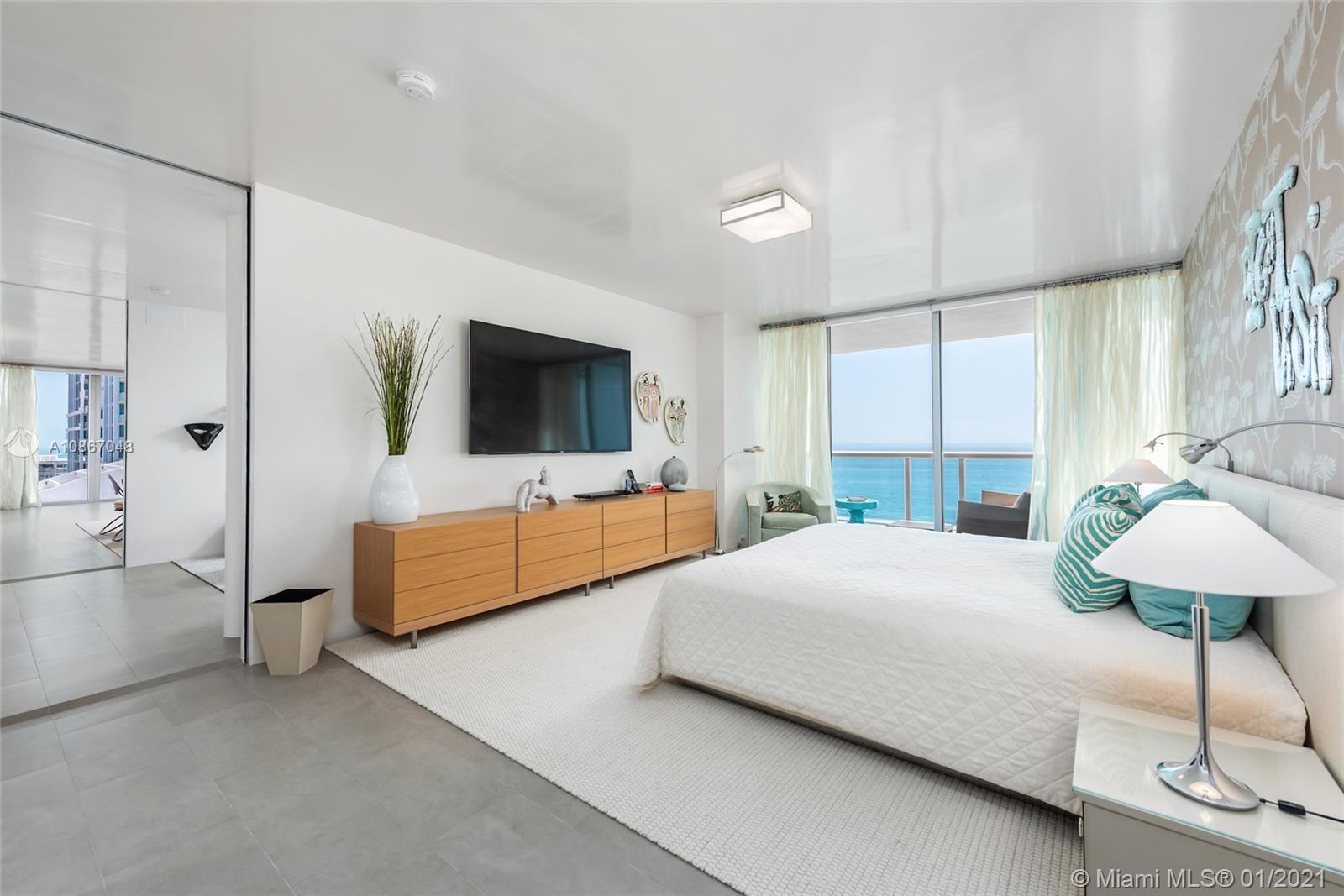 6799 Collins Avenue, Unit LPH1&2 Miami Beach, FL 33141 - Photo 24 of 55