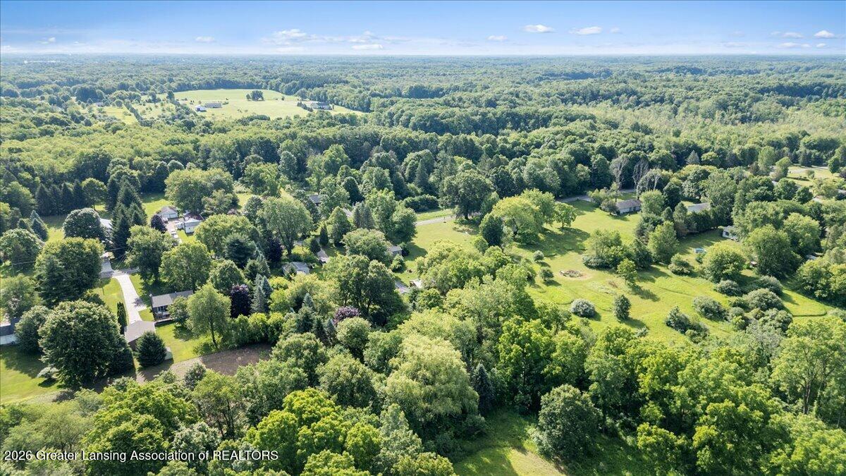 1436 Kelly Road Mason, MI 48854 - Photo 7 of 48