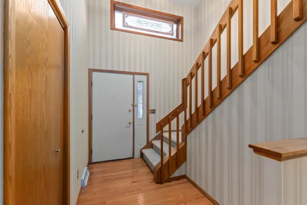 $269,900 | 933 East Windfield Place, Unit B, Appleton, WI 54911