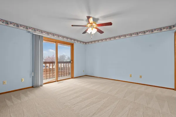 $269,900 | 933 East Windfield Place, Unit B, Appleton, WI 54911