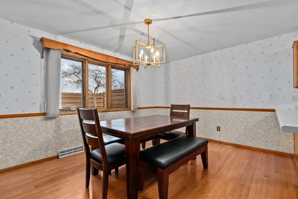 $269,900 | 933 East Windfield Place, Unit B, Appleton, WI 54911