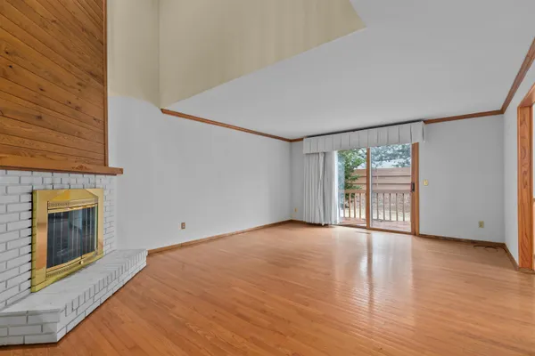 $269,900 | 933 East Windfield Place, Unit B, Appleton, WI 54911