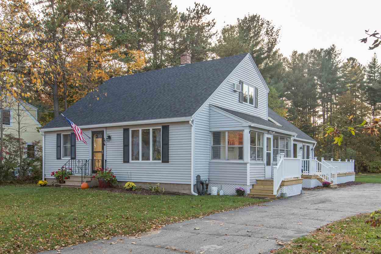 46 Old Rochester Road Dover, NH 03820 - Photo 4 of 38