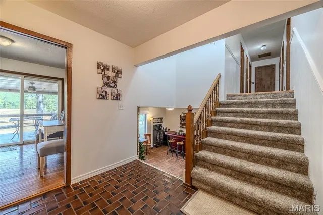 $725,000 | 14675 Edison Road, Lebanon, MO 65536