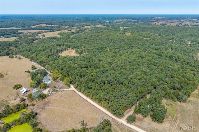 $725,000 | 14675 Edison Road, Lebanon, MO 65536