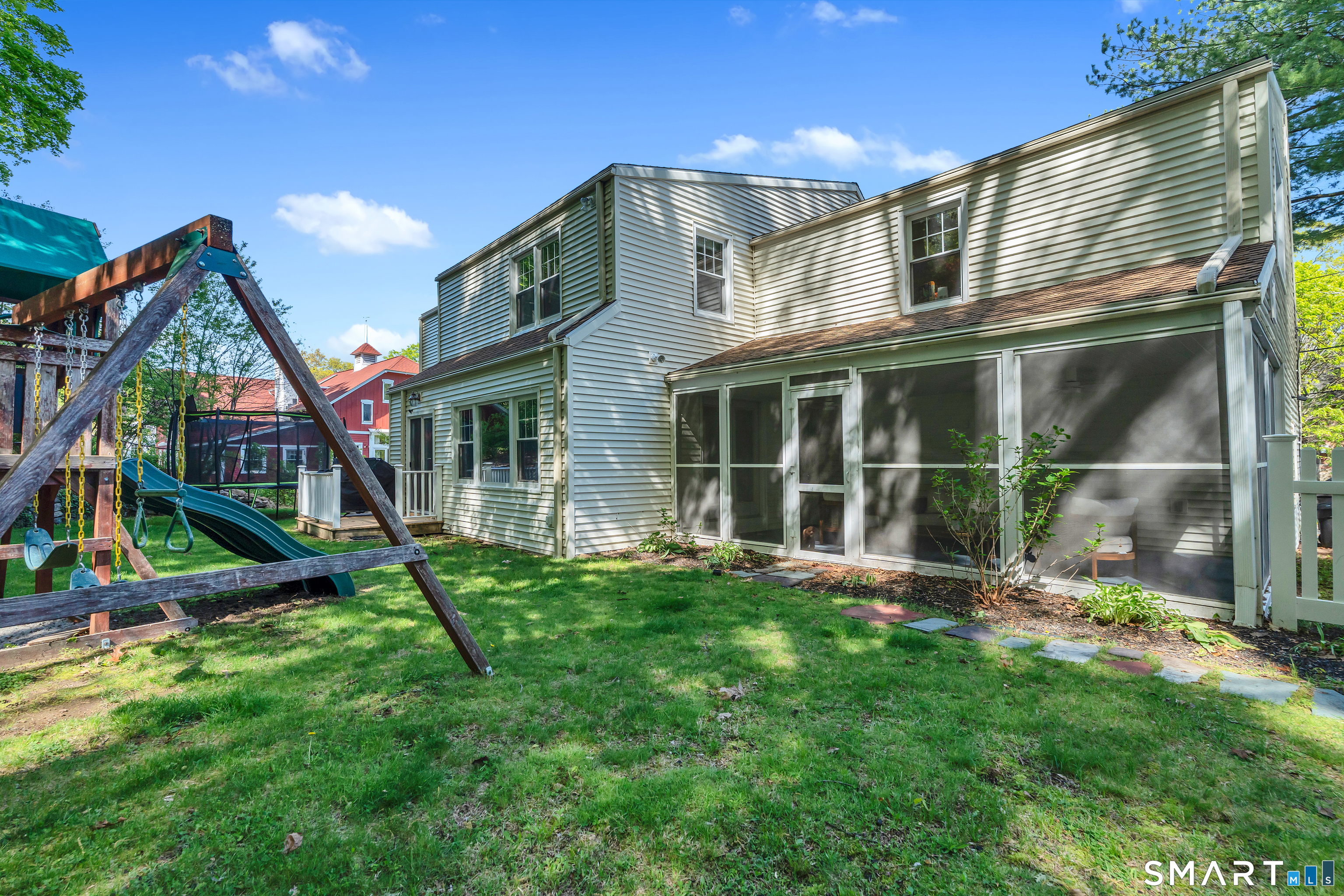 62 Edgewood Way New Haven, CT 06515 - Photo 35 of 39