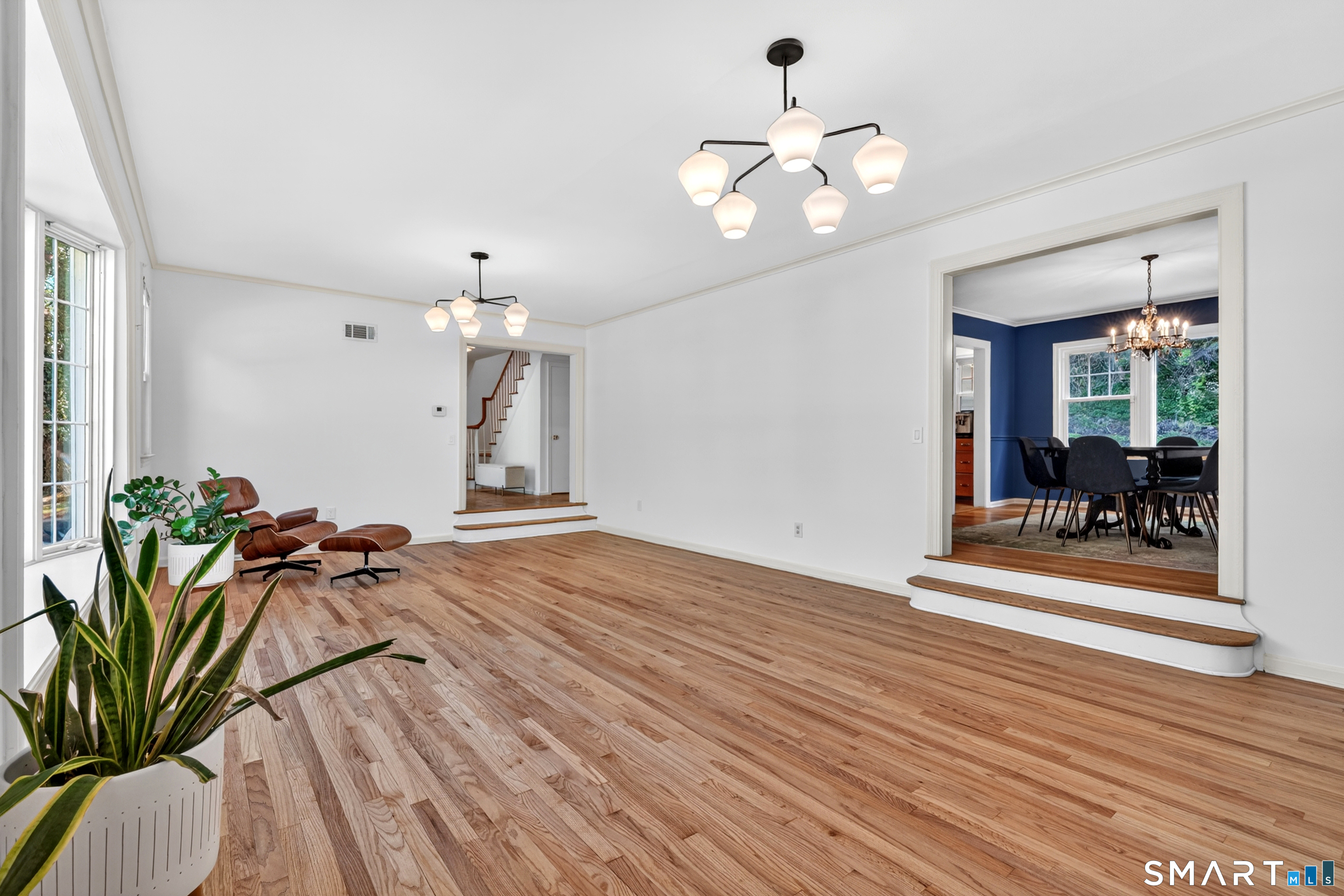62 Edgewood Way New Haven, CT 06515 - Photo 5 of 39