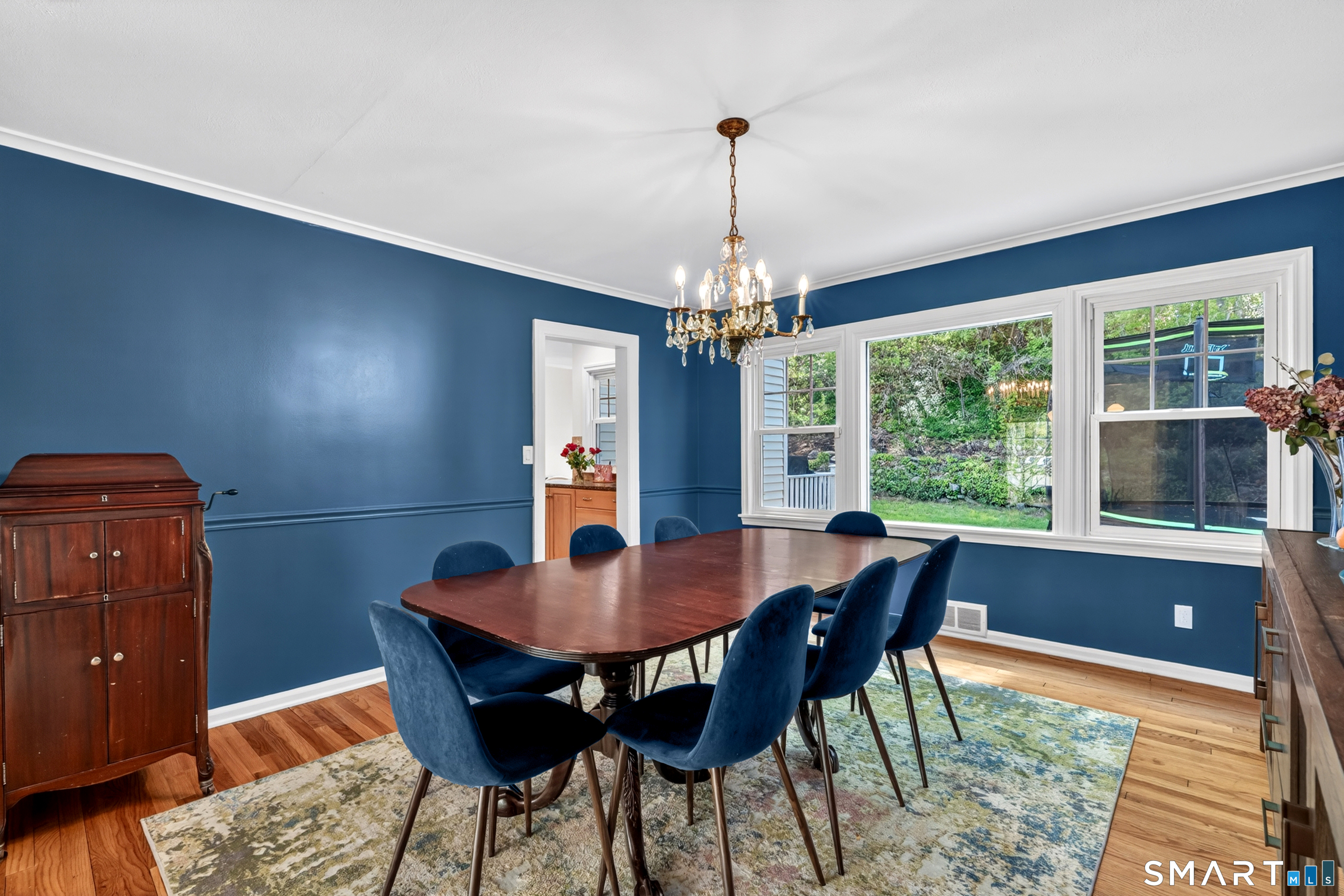 62 Edgewood Way New Haven, CT 06515 - Photo 7 of 39