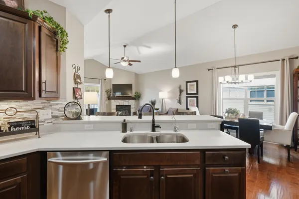 $545,900 | 6763 Village Walk Lane, DeForest, WI 53532