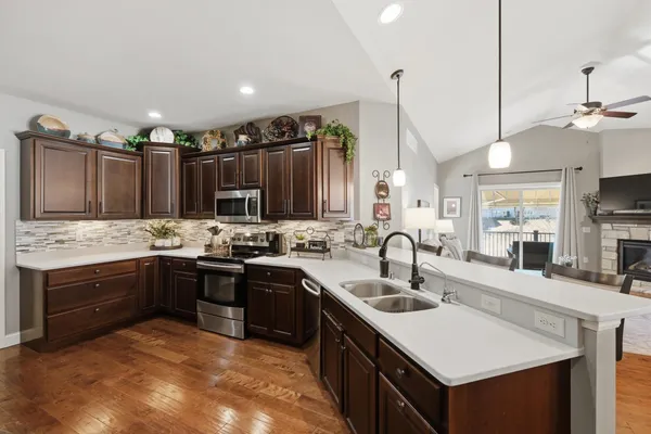 $545,900 | 6763 Village Walk Lane, DeForest, WI 53532