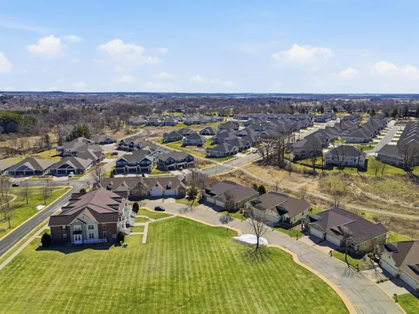 $545,900 | 6763 Village Walk Lane, DeForest, WI 53532