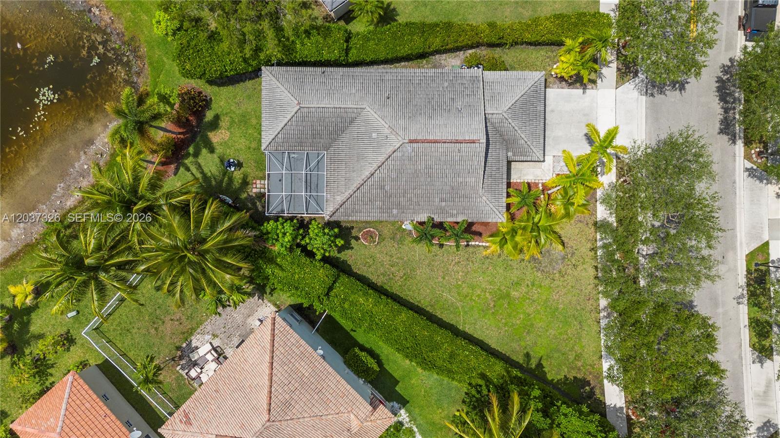 649 Willow Bend Road Weston, FL 33327 - Photo 3 of 42