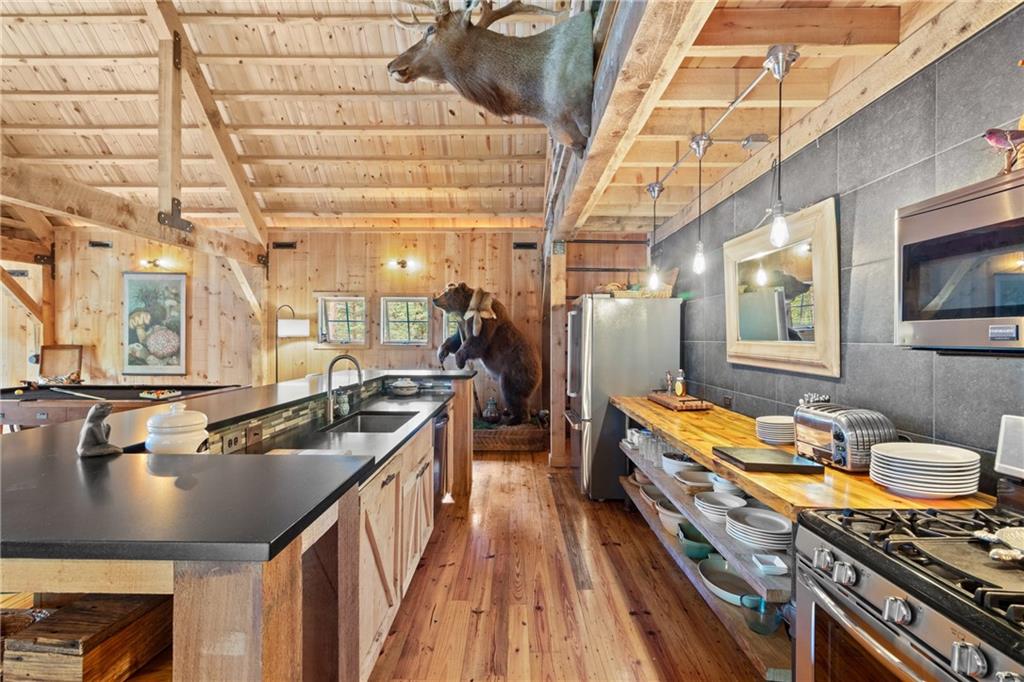 41 Wonder Lane Punxsutawney, PA 15767 - Photo 6 of 36