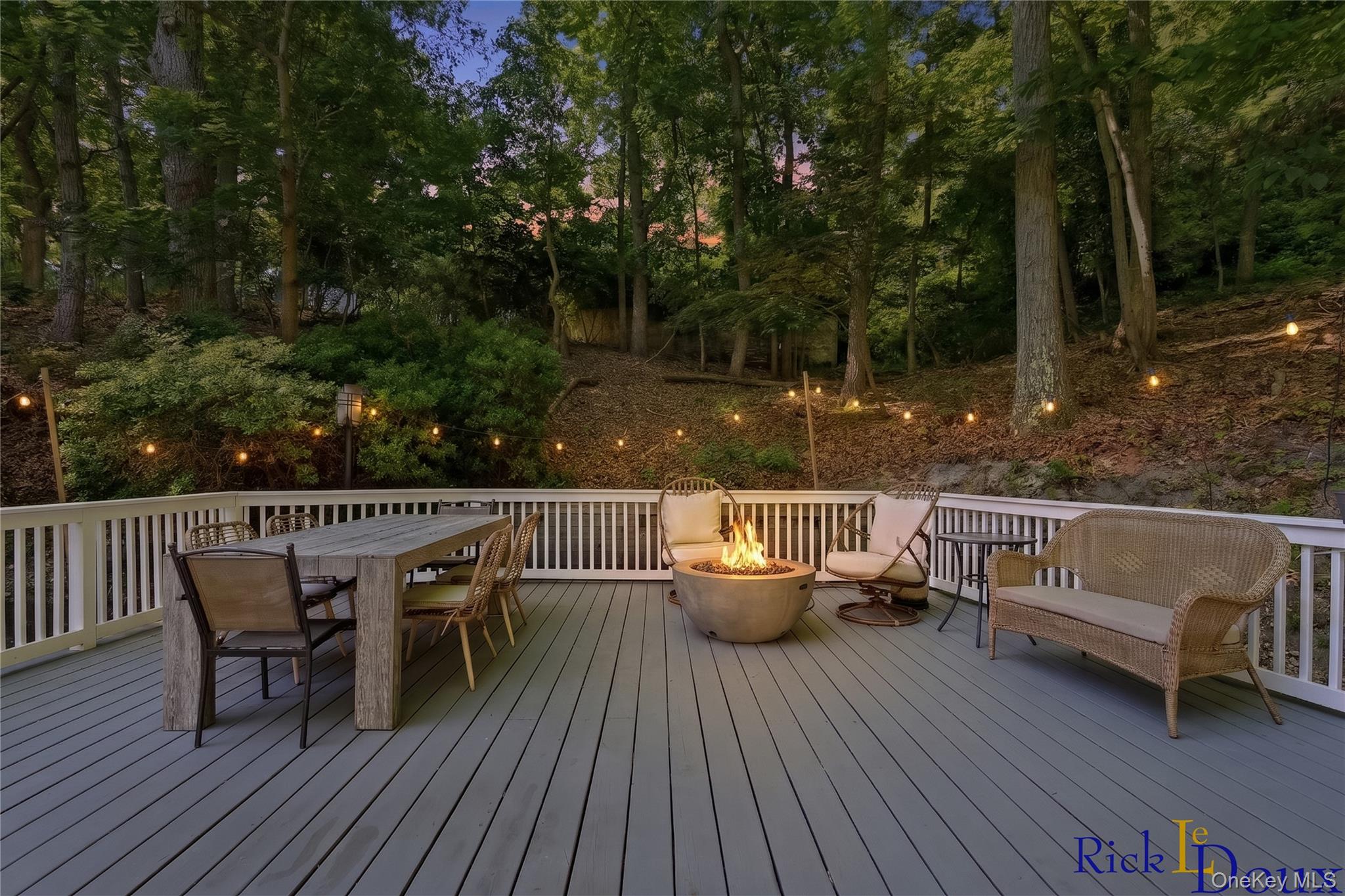 223 Old Post Road Port Jefferson, NY 11777 - Photo 29 of 30
