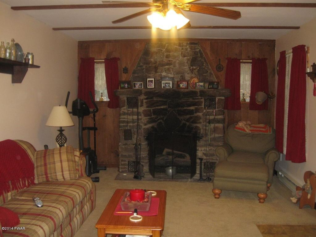 129 Old Schoolhouse Road Greentown, PA 18426 - Photo 10 of 25