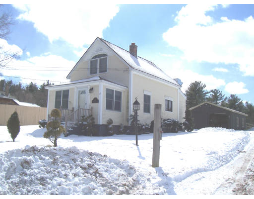 27 Matthews Road Southwick, MA 01077 - Photo 2 of 11 Gallery Image 2