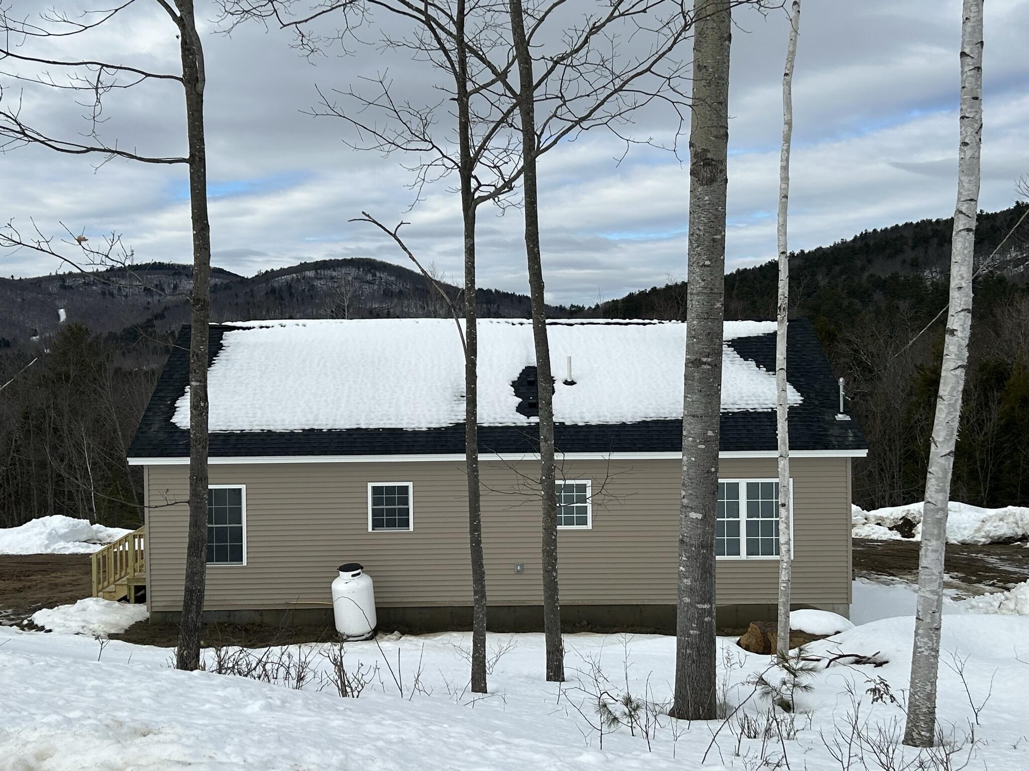 133 Sawyer Mountain Road Limerick, ME 04048 - Photo 5 of 7 IMG_9141
