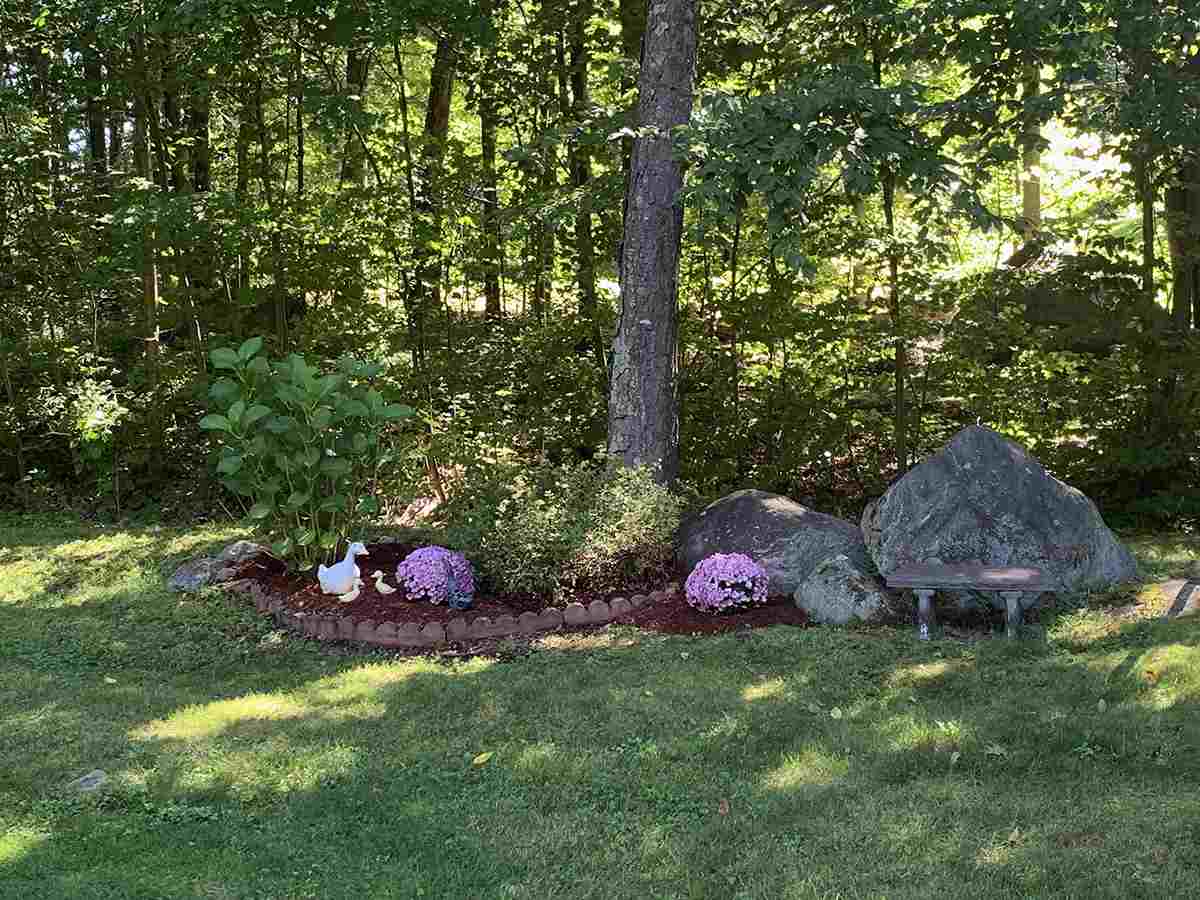8 Hutchinson Road Merrimack, NH 03054 - Photo 26 of 32