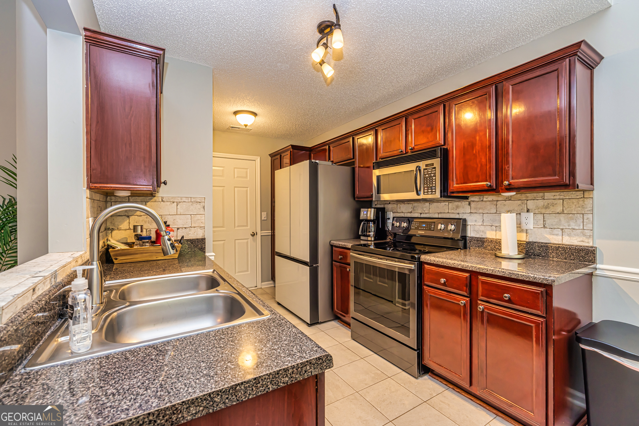 10 Evan Court Newnan, GA 30263 - Photo 13 of 25