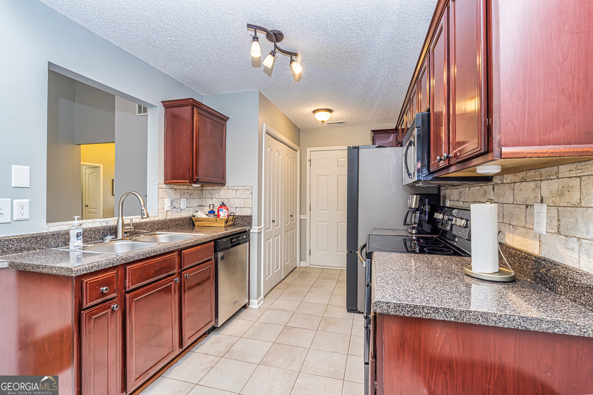 10 Evan Court Newnan, GA 30263 - Photo 14 of 25