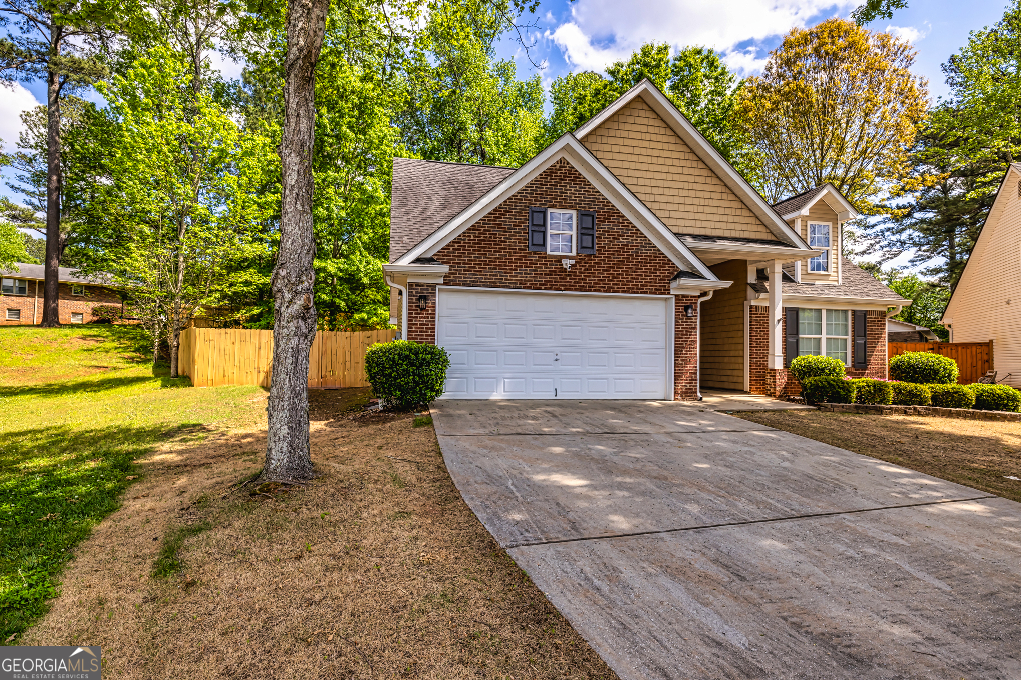10 Evan Court Newnan, GA 30263 - Photo 2 of 25