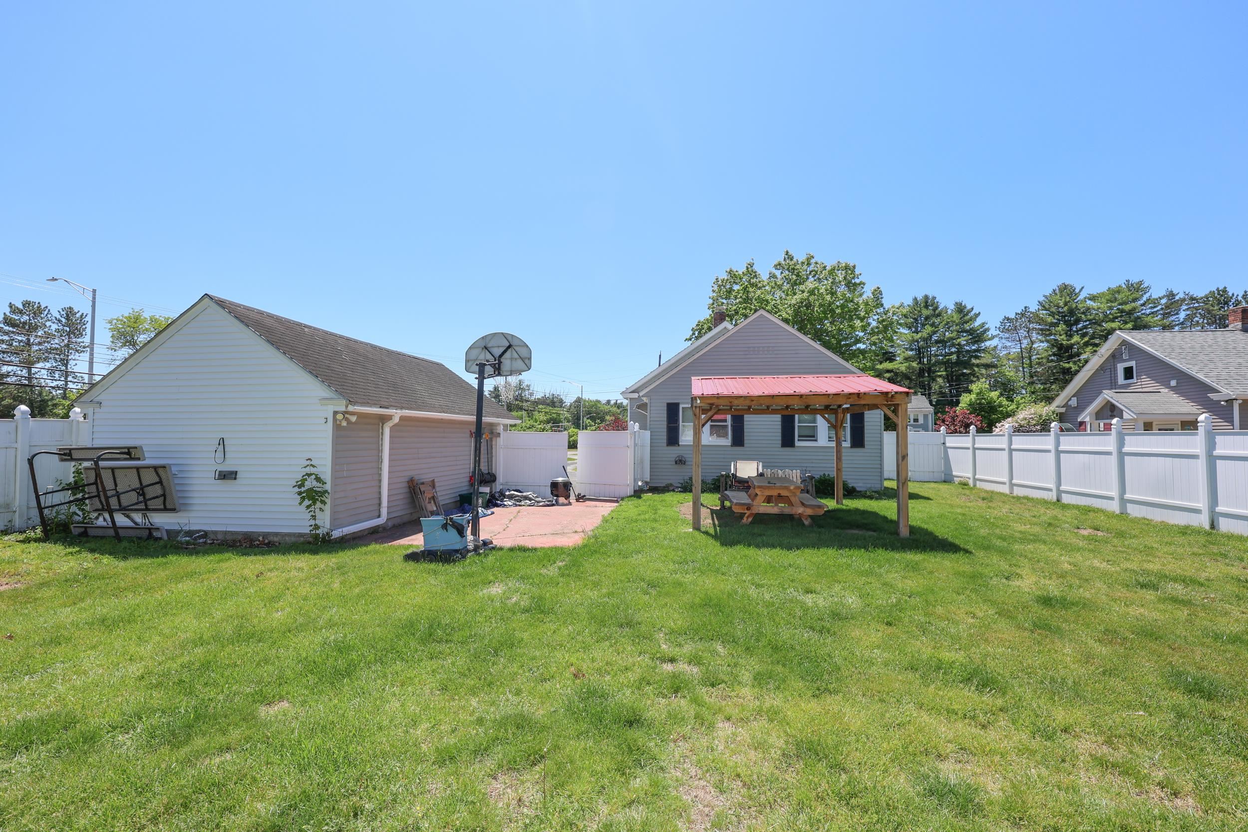 2 Thomas Street Concord, NH 03301 - Photo 8 of 24