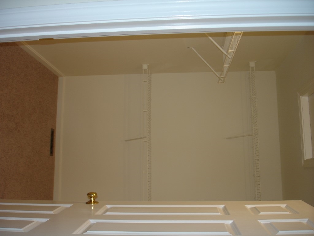 41 Hackett Hill Road, Unit 32 Manchester, NH 03102 - Photo 9 of 12