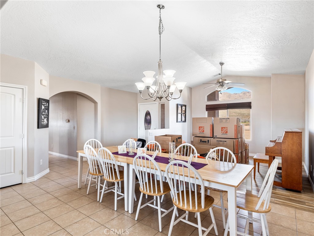 13850 Night Shade Road Apple Valley, CA 92307 - Photo 9 of 75