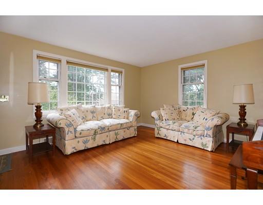 30 Susan Road Marlborough, MA 01752 - Photo 3 of 24 Gallery Image 3