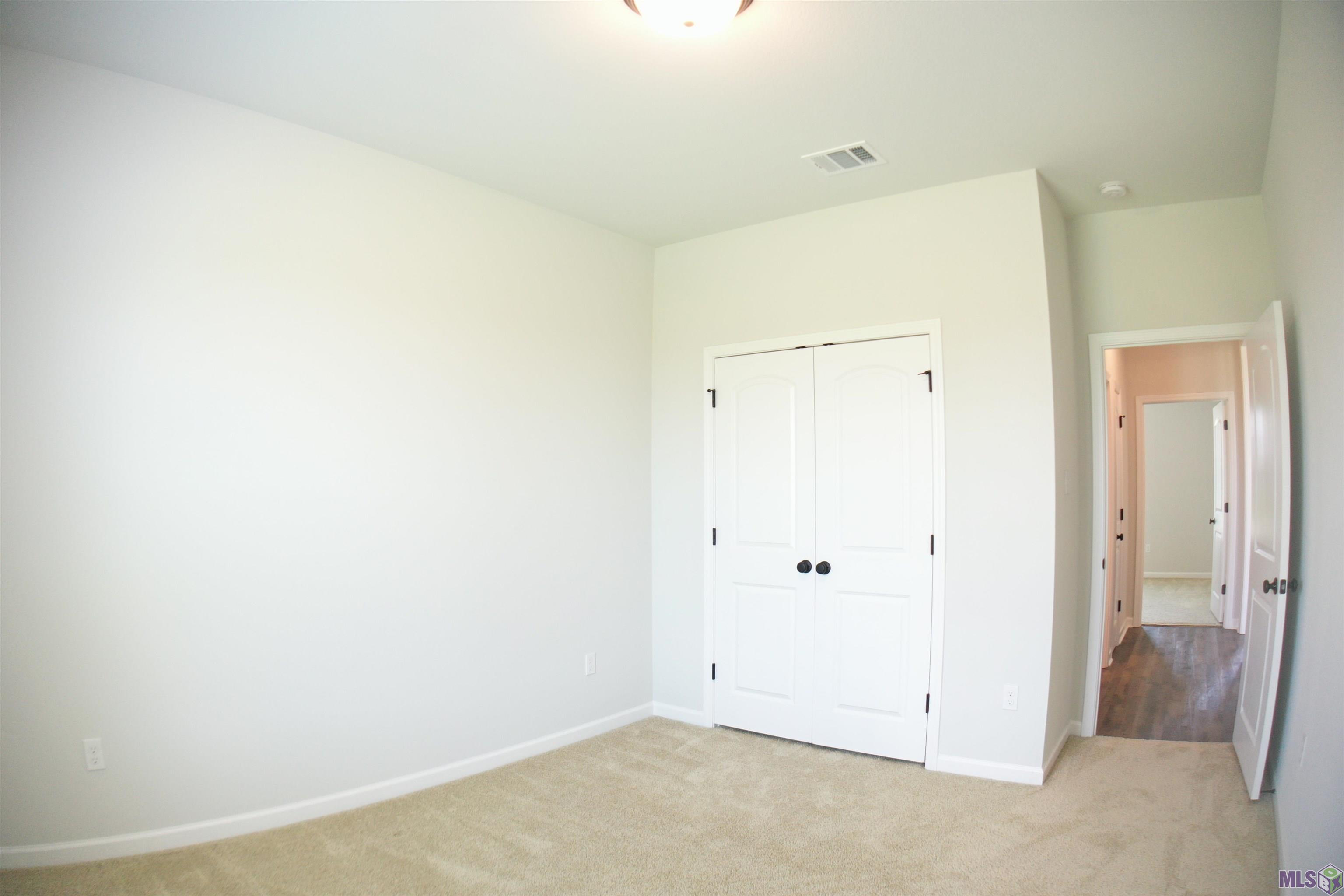 195 Shadow Pointe Road Thibodaux, LA 70301 - Photo 12 of 22 Gallery Image 12