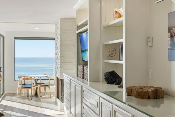 $3,195,000 | 211 South Helix Avenue, Unit 53, Solana Beach, CA 92075