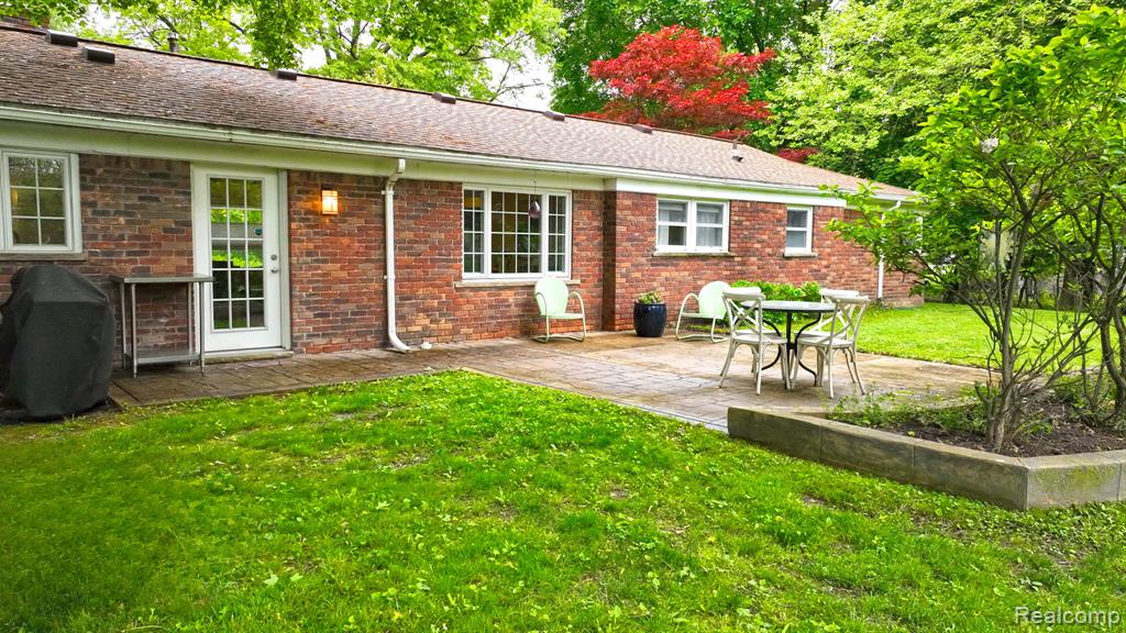 2763 West Avon Road Rochester Hills, MI 48309 - Photo 32 of 45